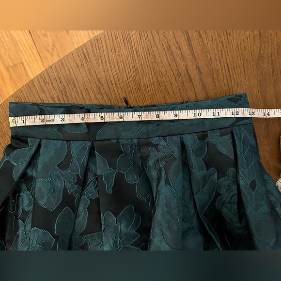 NWOT jacquard embroidered A-line midi skirt (fits like a S) - Picture 5 of 5